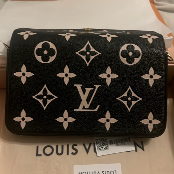 Louis vuitton - Picture 8 of 11